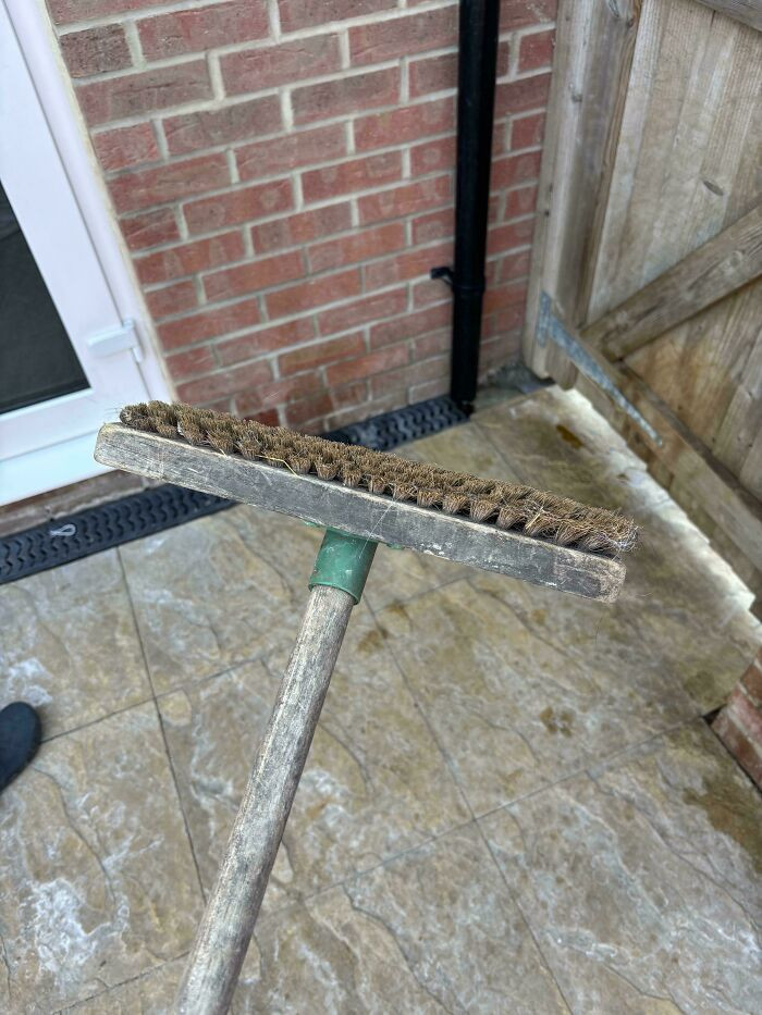 "Garden Brush"