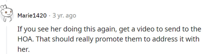 Catch Elaine red-handed again? Lights, camera, action!