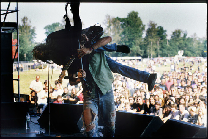 1. We have Kurt Cobain and Krist Novoselic back in 1991