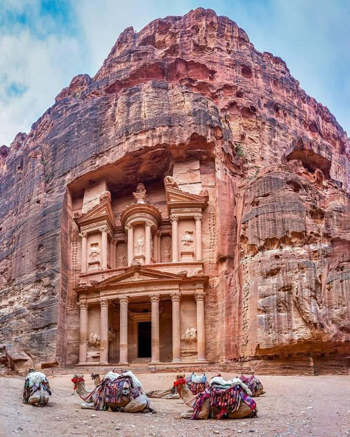 23. Petra/Jordan.