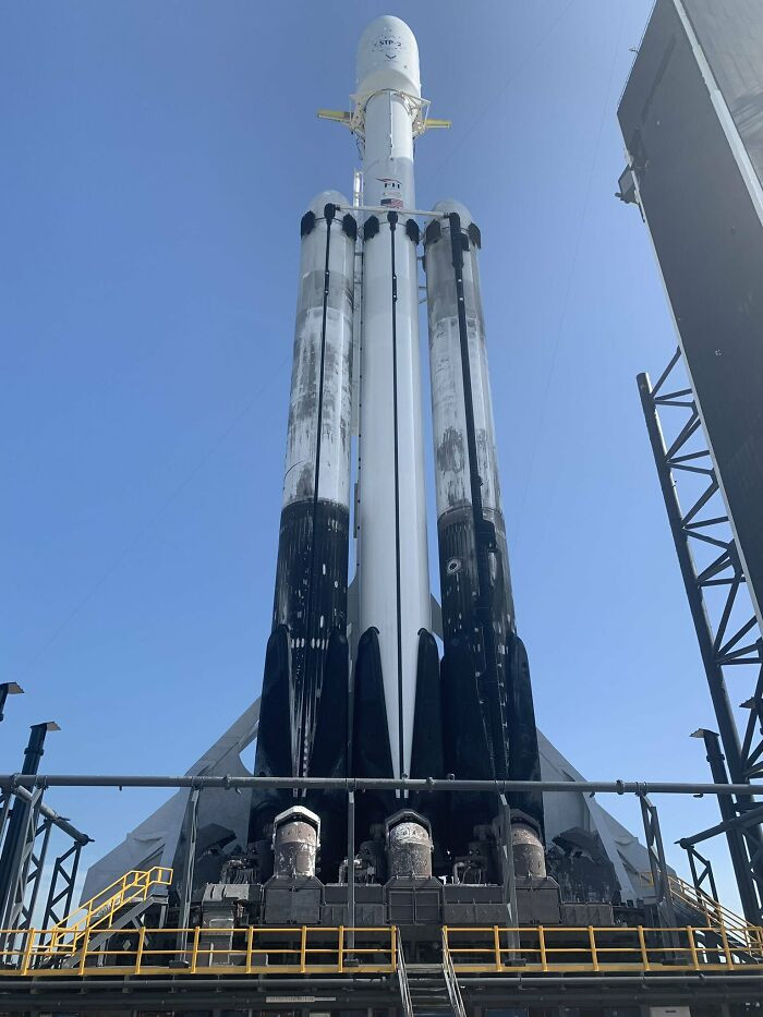 "Falcon Heavy"