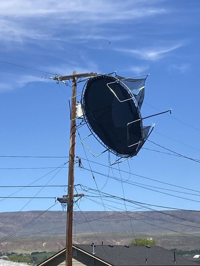 "My Parents Texted Me Saying They Have No Power"