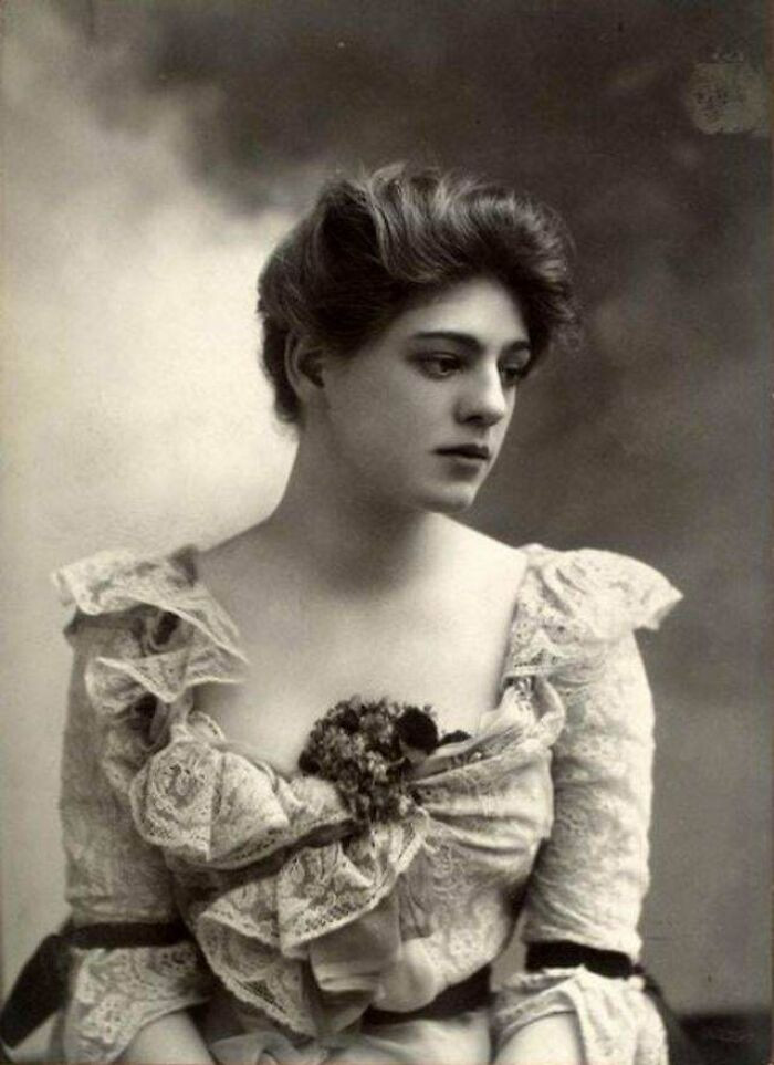 "Theater/Film Actress Ethel Barrymore, Grand Aunt Of Drew Berrymore, Circa 1890s"