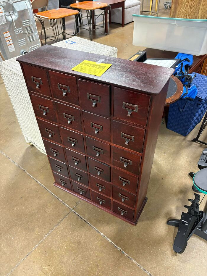 "I Was Tasked Over A Year Ago To Find An Apothecary. Mission Complete. I Beat Goodwill 👏🏽"