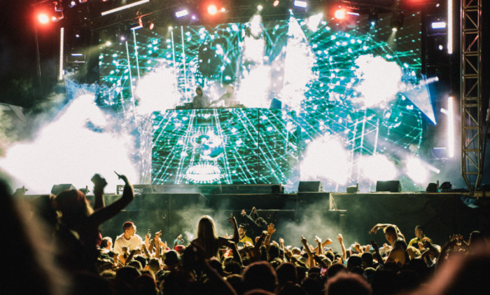 Festivalgoers Choose Calm Energy Over Excess