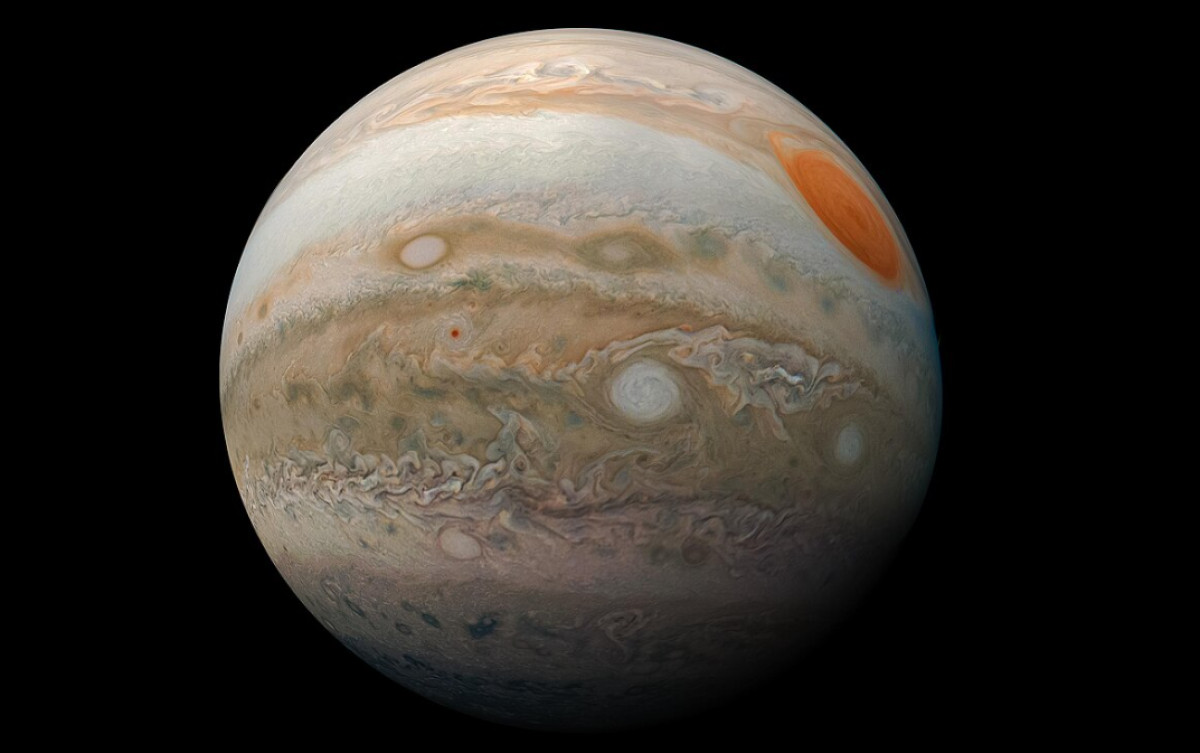 Fun Facts About Jupiter: A Storm Bigger Than Earth, Spinning for Centuries
