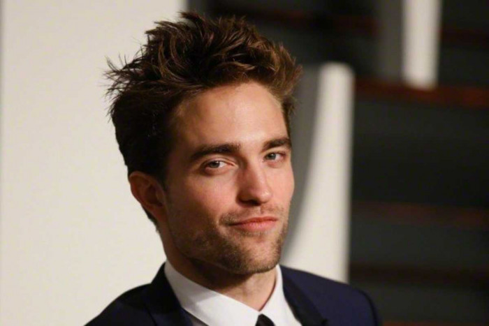 6. Robert Pattinson