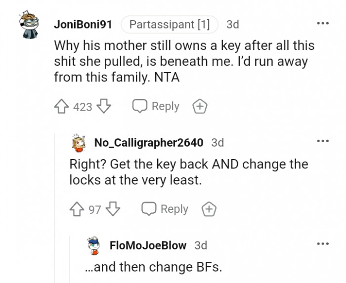 This Redditor would run away from the family.