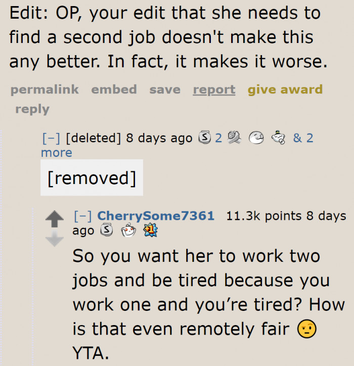 The majority thinks he's the jerk in this situation.