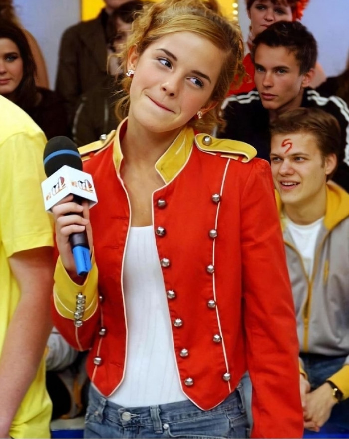 10. We're upset with whoever told Emma Watson to wear this jacket