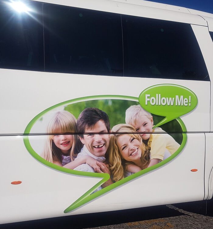 "This Bus Keyhole"