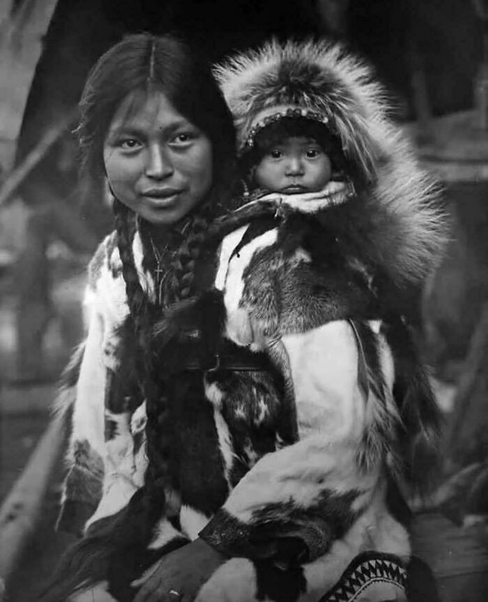 "King Island Inuit Woman And Child, King Island, Alaska, Taken Between 1915 And 1925"