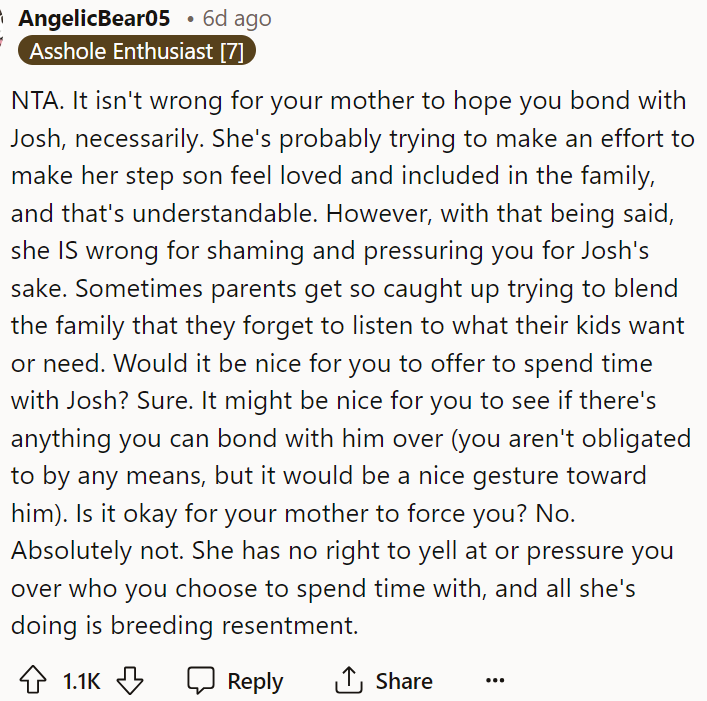 People came to the comments to tell OP that they were not in the wrong here, but they did understand where the mom was coming from.