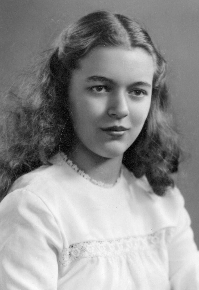 Flora May Slosson Wuellner