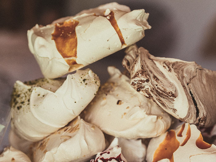 21. Meringues