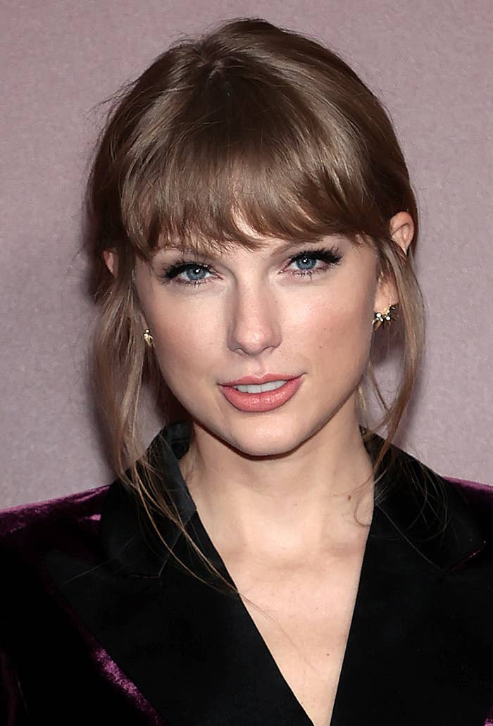 2. Taylor Swift: eight homes