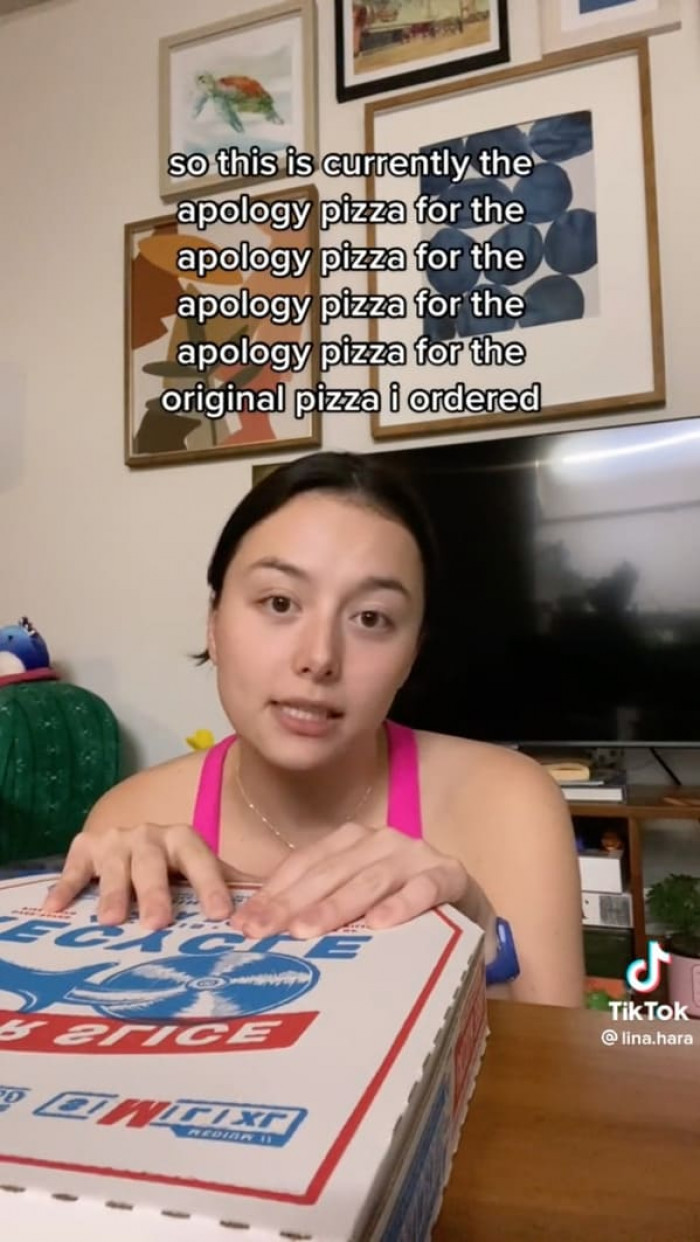 It's a Long Queue of Apology Pizzas