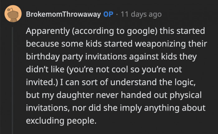 Her daughter never handed out physical invites to her friends in front of the other kids, and they didn't intentionally plan the birthday to exclude the other kids.
