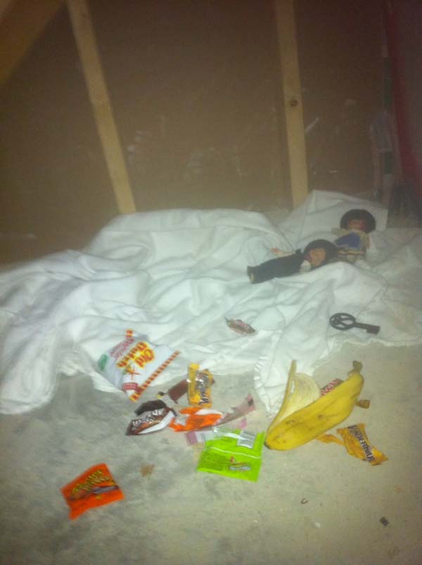 This image here shows the things they found when they looked further, and it seems like someone was definitely sleeping down there, which is absolutely just scary in itself.