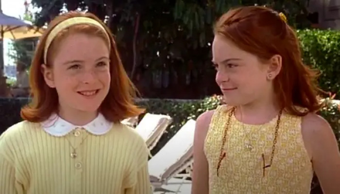 3. Lindsay Lohan had a twin sister named Kelsey, but she killed her before the release of the movie The Parent Trap.