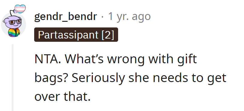 Gift bags: the unsung heroes of effortless chic. Seriously, it's time for her to unwrap the bag love!