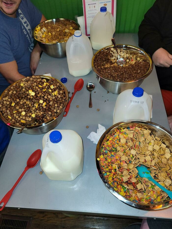 9. A Bar In Ohio Serves Giant Bowls Of Cereal That Are Impossible To Finish