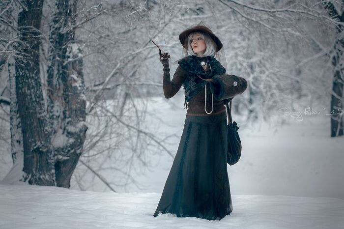 6. This is how you pose in the snow