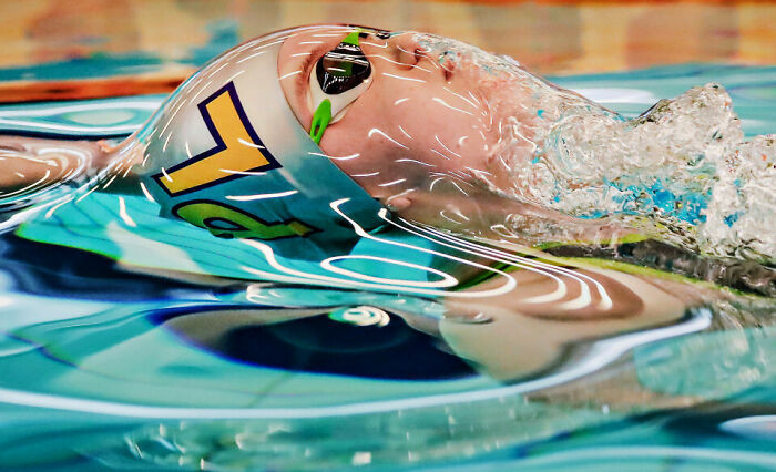 "Mesmerizing Photo Of Swimmer Honey Osrin From Plymouth"
