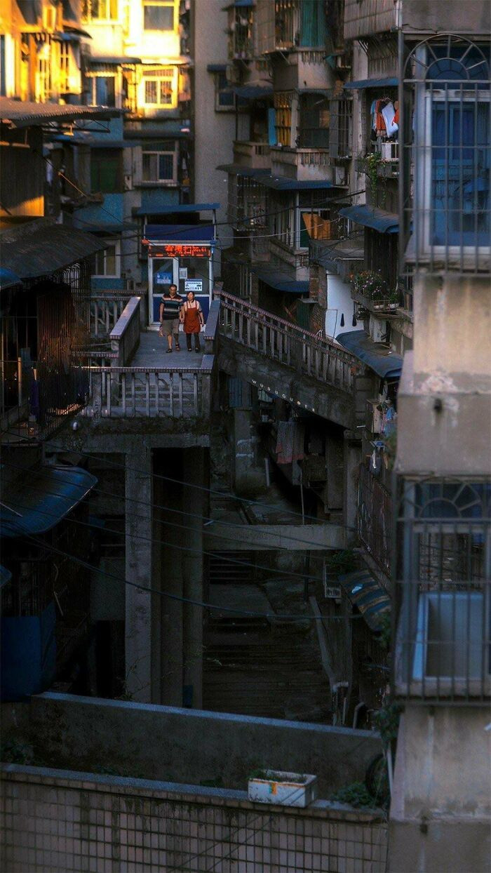 High Tech Low Life, Chongqing