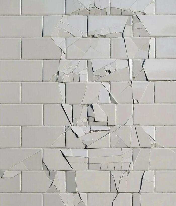Artwork exploring endless world feelings, paired with contradiction of simplicity and hair-like rivers