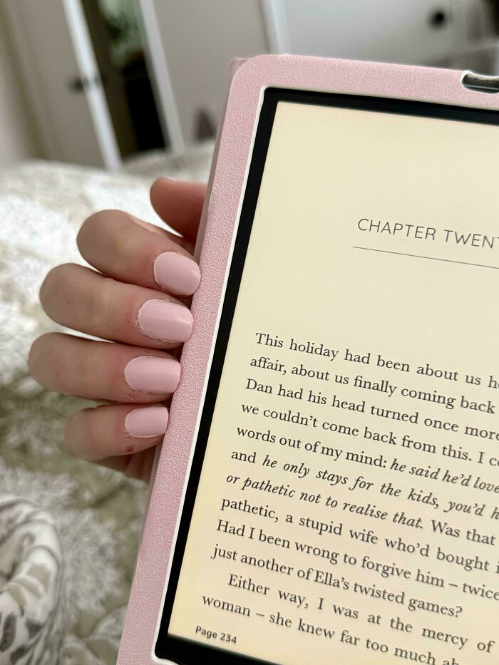 "Nails & Kindle Case!"