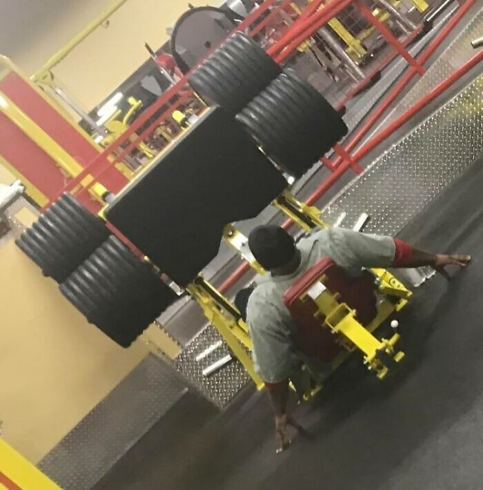 "Let Me Just Use Every 45lbs Plate In The Gym"