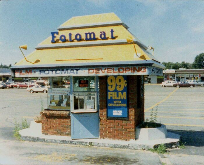 "A Fotomat Kiosk In Massachusetts In 1987"