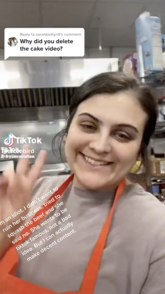 This didn't go according to plan, as it backfired heavily, and the customer returned with some valid points after seeing her video.