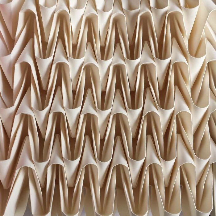 "Curved Zig Zig Slot"