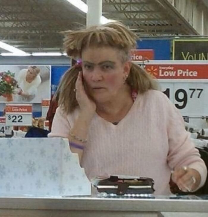 "Gimme That Walmart Shopper Look, Fam"
