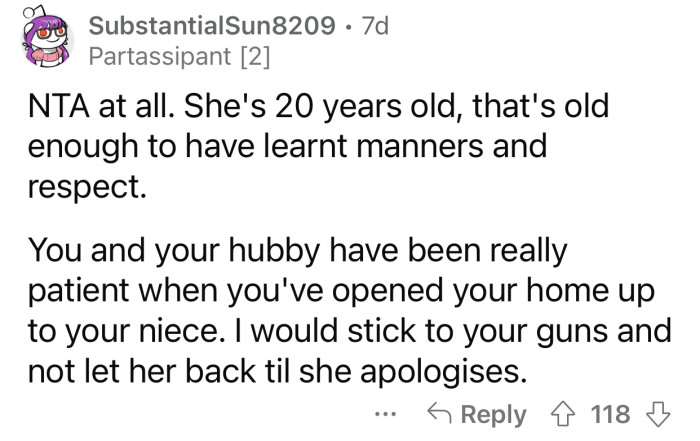 The niece needs to apologize to both OP and her husband.