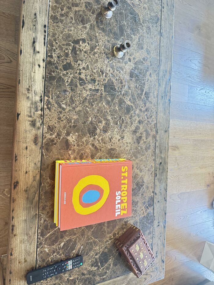 Please Help Me Decorate My Coffee Table 😭 I Have No Idea What I’m Doing