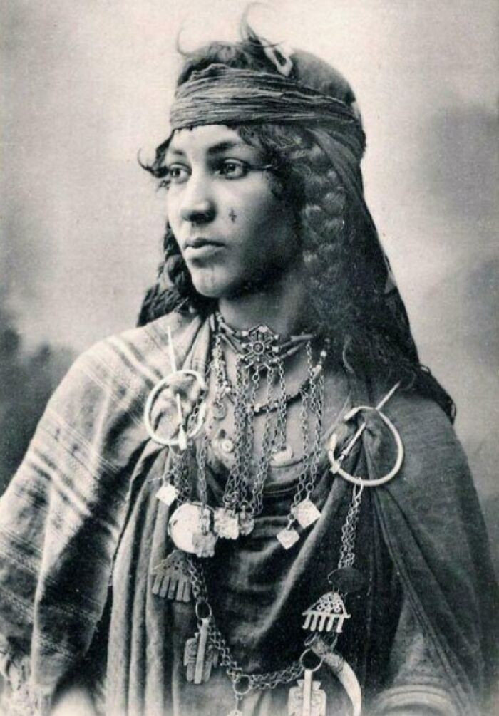 "A Bedouin Woman From Tunisia In 1907"