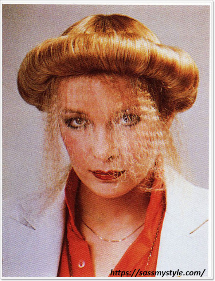 15. Hat-Shaped Hairdo