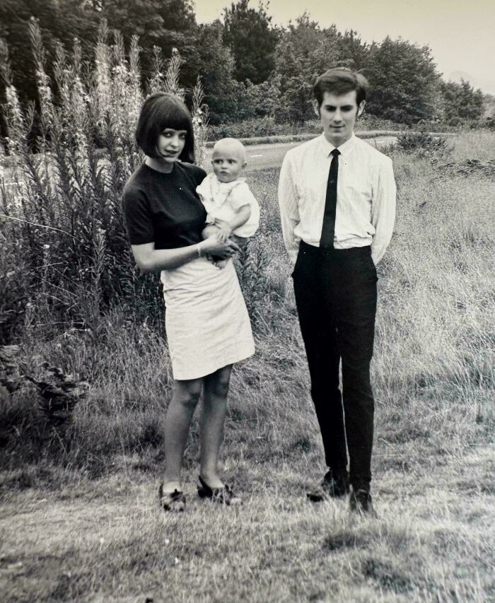 "My Nanna, Grandad & Dad Looking Fashionable Af In The 60s!"