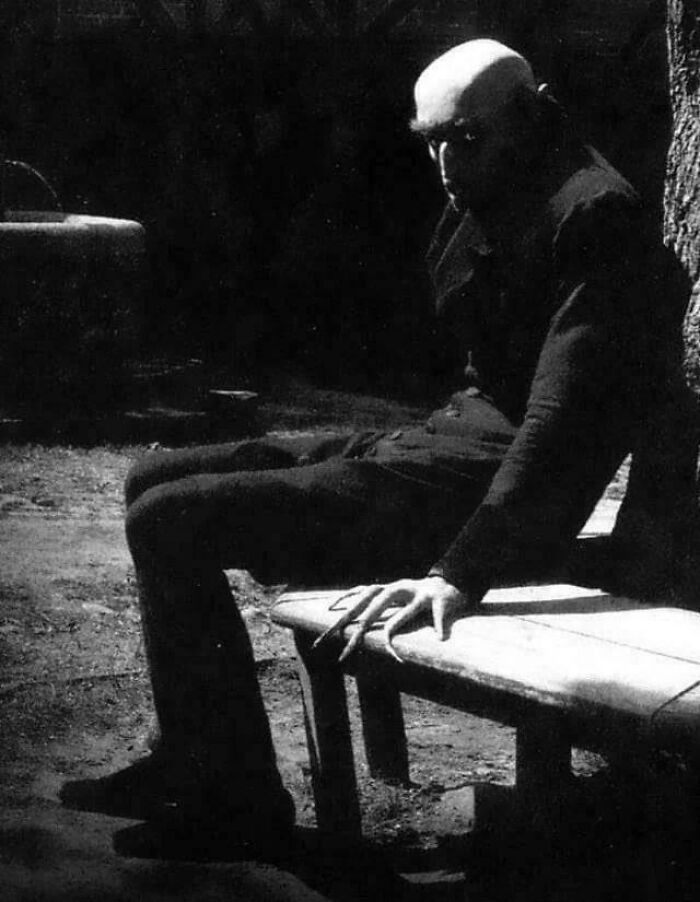 Max Schreck unwinds between takes on the set of Nosferatu (1922), captured in a rare behind-the-scenes moment away from the shadows.
