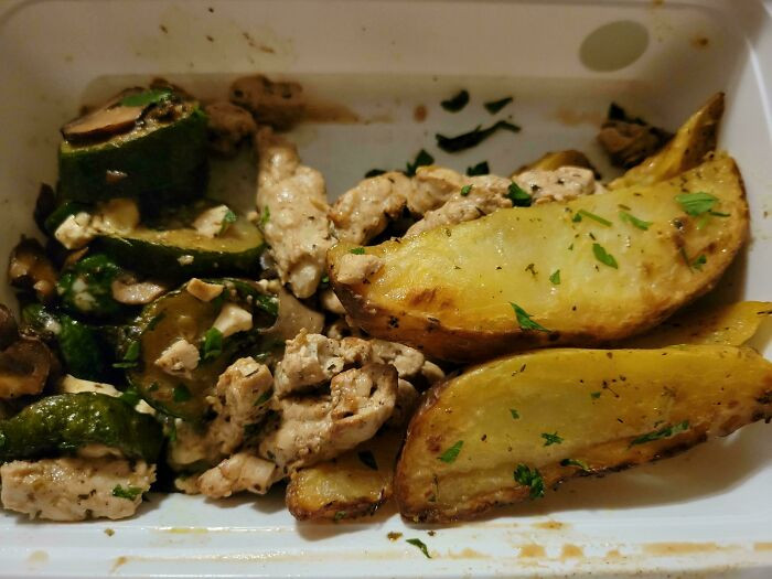 "When It's Lunch Time And You're Excited To Eat... Only To Realize That Some Unknown Person Has Helped Themselves To Some Of It"