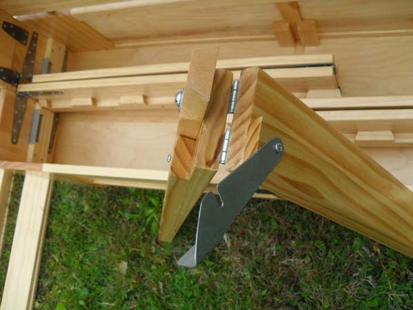 All components for the finished product are inside the box.