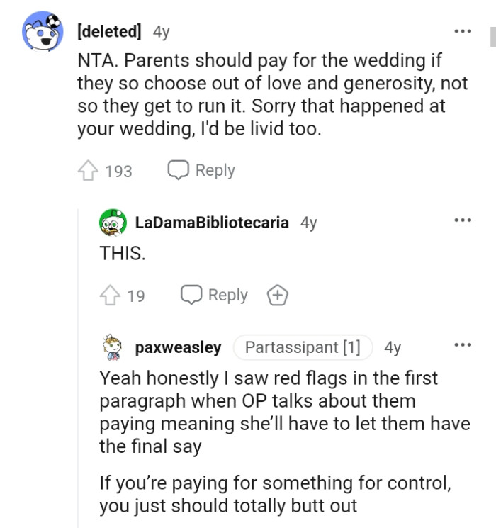 This Redditor is sorry that had to happen at her wedding as they'd be livid too
