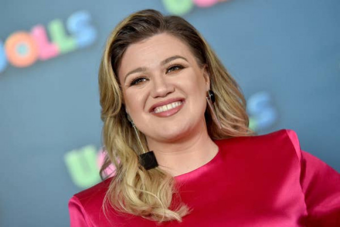 11. Kelly Clarkson