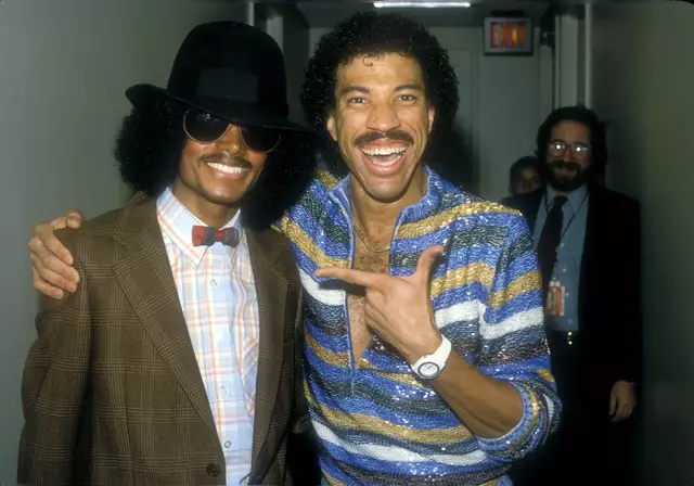 Michael Jackson’s obsession with a free pair of jeans left Lionel Richie both amused and baffled.