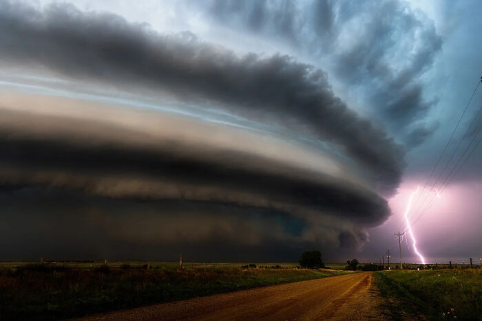 The Stormy Sky Award: A Supercell Storm Cloud Captured In New Mexico, USA, By Dennis Hualong