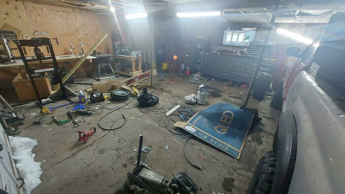 46. After lending their garage to a neighbor, this is what they get.