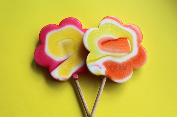 Two friends decided to test their patience by counting how many licks it takes to finish a Trader Joe’s lollipop, ending with nearly matching results of 1,393 and 1,395 licks.
